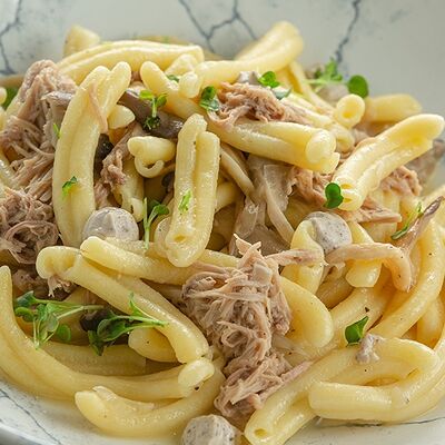 Казаречче с томленой уткой и трюфельным айоли в Welcome по цене 890 ₽