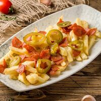 Картофель фри с пепперони и халапеньо в Мясо & Хинкали