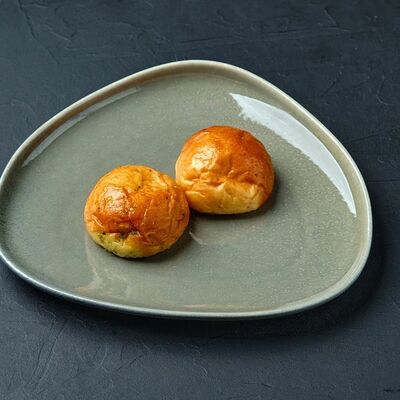 Пампушки с чесноком в Mesto Sushi & Grill по цене 40 ₽