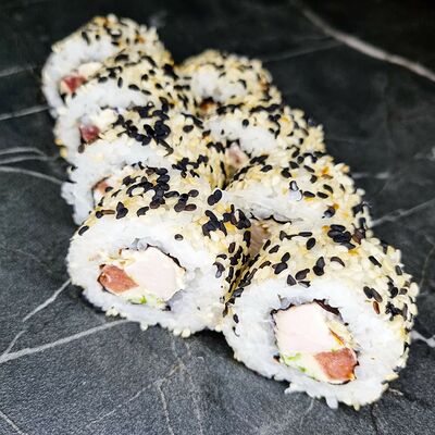 Ролл Цезарь с курицей в Sushitop по цене 365 ₽