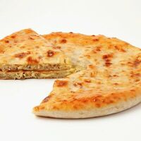 Осетинский пирог с картофелем и грибами в Пекарня Чегем