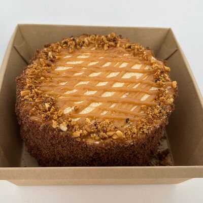 Бенто-торт Сникерс в Ля Галетт по цене 600 ₽