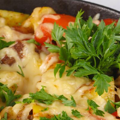 Сковородка с грибами в Мансарда по цене 400 ₽