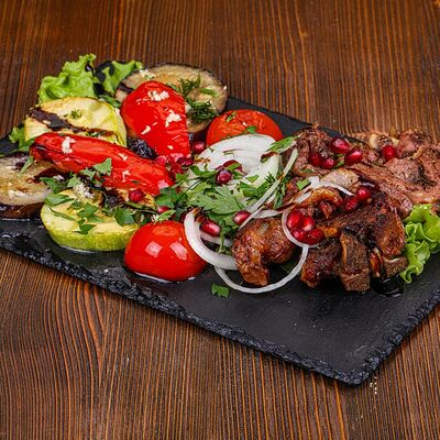 Баранина с овощами в Чито-гврито по цене 850 ₽