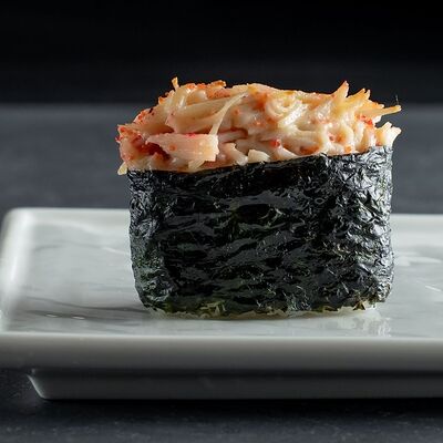 Суши запеченные Спайси краб в CRAZY SUSHI по цене 184 ₽