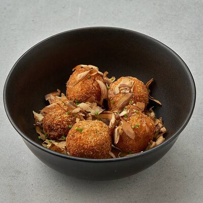 Крокеты из лосося в Chang по цене 610 ₽