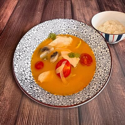 Суп Том ям с курицейв Kekou Вкусная еда по цене 430 ₽