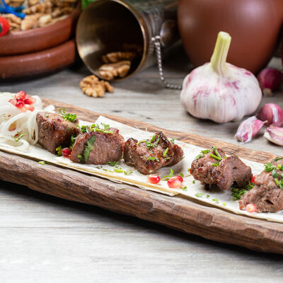 Шашлык из свинины в Грузинское кафе Ван Гоги по цене 520 ₽