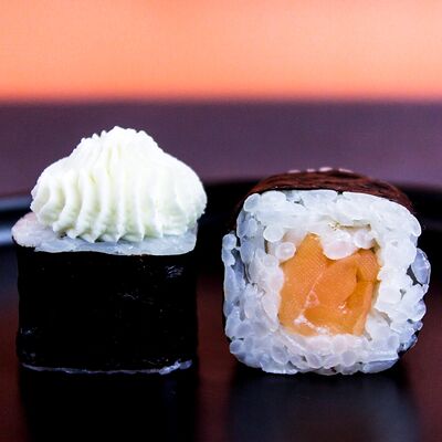 Сяки Маки Чиз в SushiShark по цене 320 ₽