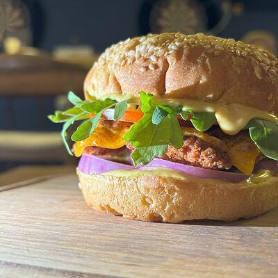 Индийский бургер в Geografia по цене 465 ₽