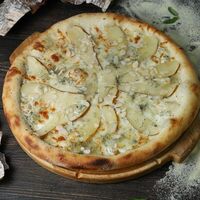 С грушей и горгонзолой в Sushi Box