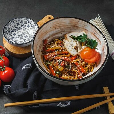 Вок с курицей в Maki Family по цене 279