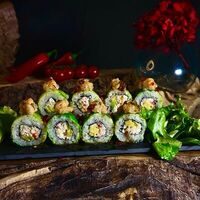 Fugu-ролл с камчатским крабом и гребешком в Fugu