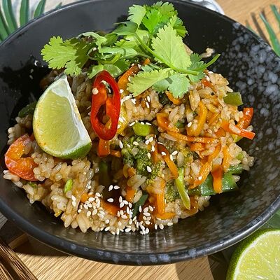 Рис с овощами в Wok Street по цене 379 ₽