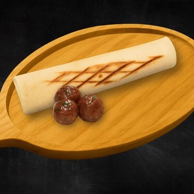 Тортилья с митболами в Doner Kebab Family по цене 330 ₽