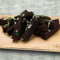Гренки чесночные в Лаврушка