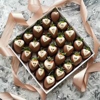 Клубника Смокинги размера L Двойной шоколад в Клубника в шоколаде VeryBerryLab