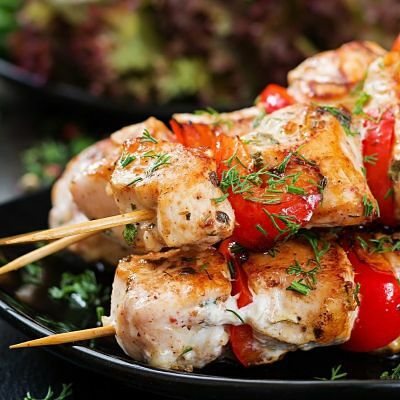 Шашлычок куриный в DM Cafe по цене 315 ₽