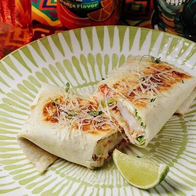 Мексиканский цезарь ролл в Taqueria by mexico crew по цене 690 ₽