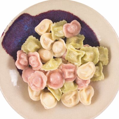 Детские мини-пельмешки со сметаной или кетчупом в Иван да Марья по цене 440 ₽