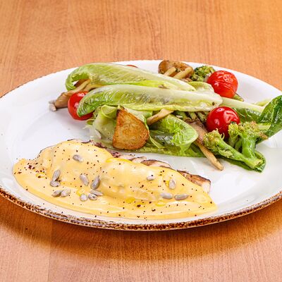 Куриная грудка с овощами в Панчо фактори по цене 550 ₽