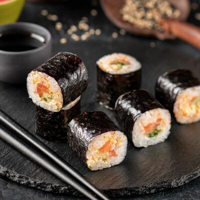 Сяке Спайс Ролл в СушиСтор по цене 175