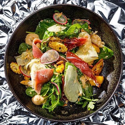 Вяленая утка, мандарин, бэби корн в Skybar по цене 720 ₽