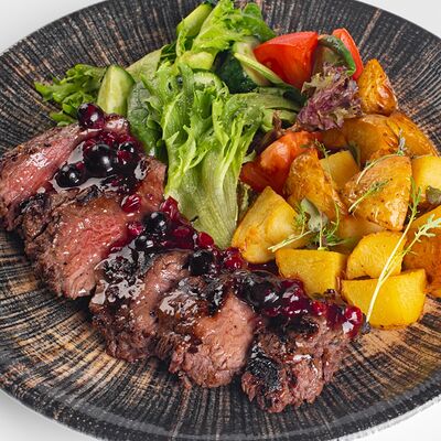 Стейк из страуса в Jack London по цене 1800 ₽