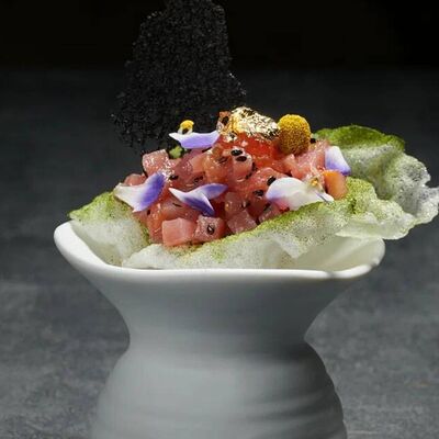 Тартар из тунца с томатами кимчи в Urartu по цене 690 ₽