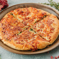 Хачапури с сулугуни и зеленью в Тбилисо