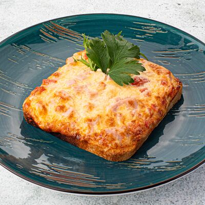 Горячий бутерброд с ветчиной и томатами в Трикатель по цене 178 ₽