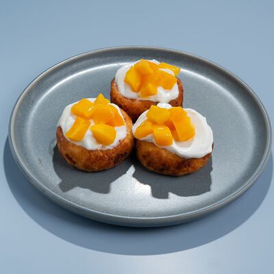 Сырники классические с топпингами на выборв HAND COFFEE по цене 630 ₽