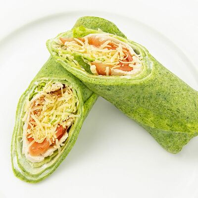 Шпинатный ролл Цезарь в Фитнес меню по цене 385 ₽