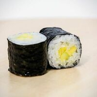 Маки с авокадо Сушими в Сушими