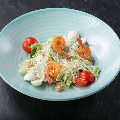 Салат Цезарь с креветками в Лас Пальмас по цене 760 ₽