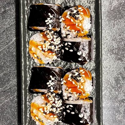 Маки ролл с угрём в Вкусное место по цене 350 ₽