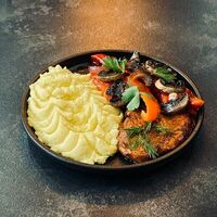 Куриное филе с овощами гриль в Перекусъ