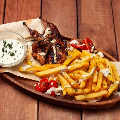 Перепелка с картошкой фри в Mangal House по цене 510 ₽