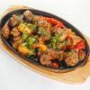 Сковородка из телятины с овощами в Бакинский бульвар по цене 850