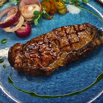 Стейк Стриплойн (прайм) в Чехов сад по цене 1800 ₽