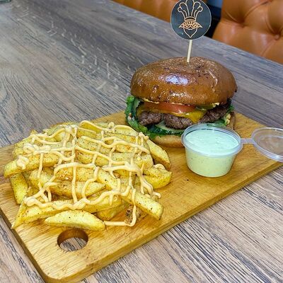 Бургер с говядинойв Шавермус по цене 850 ₽