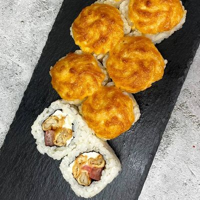 Запеченный с окунем в Mr. Roll по цене 350 ₽