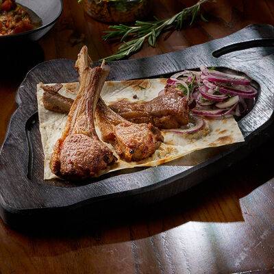 Шашлык из каре ягненка в Маради по цене 1460 ₽