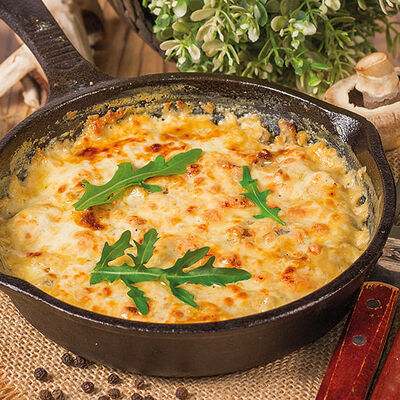 Жюльен с курицей в Луиджи & Тосё по цене 389