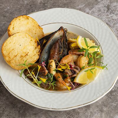 Соте Фрут де марэ в Гранж Кафе по цене 1500 ₽