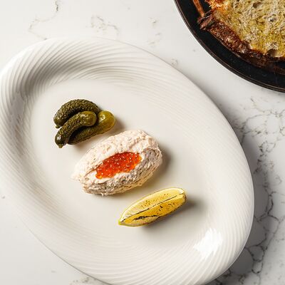 Риет из лосося с красной икрой в Волгоречье по цене 360 ₽