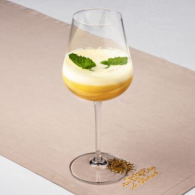 Ананасовый свежевыжатый сок в Sabor de la Vida по цене 800 ₽