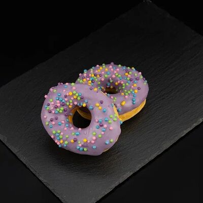 Донат с черничной начинкой в Пекарня Буханка по цене 139 ₽