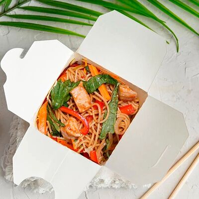 Вок с курицей в Суши-бар Тунец по цене 611 ₽