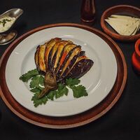 Запеченные баклажаны от шефа №1 Hot Dishes в Генацвале Хинкали